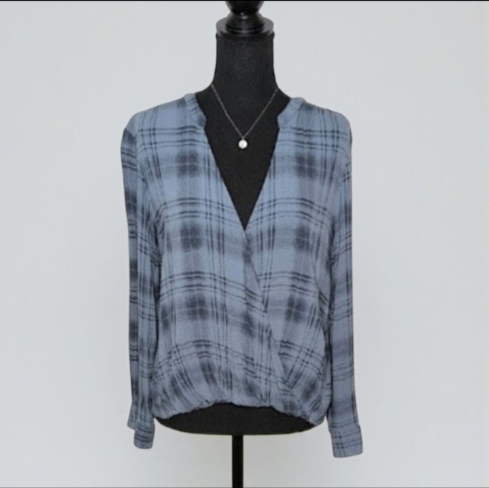 Splendid Blue Plaid Women's Long Sleeve Surplice Front Top M
